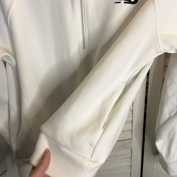 New Balance White and Gray Logo Stripe Long Sleeve Half Zip Pullover Top L - Picture 11 of 14